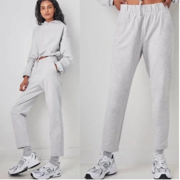 Babaton Pants - Aritzia The Group by Babaton Rocket Jogger Pants Grey size Small